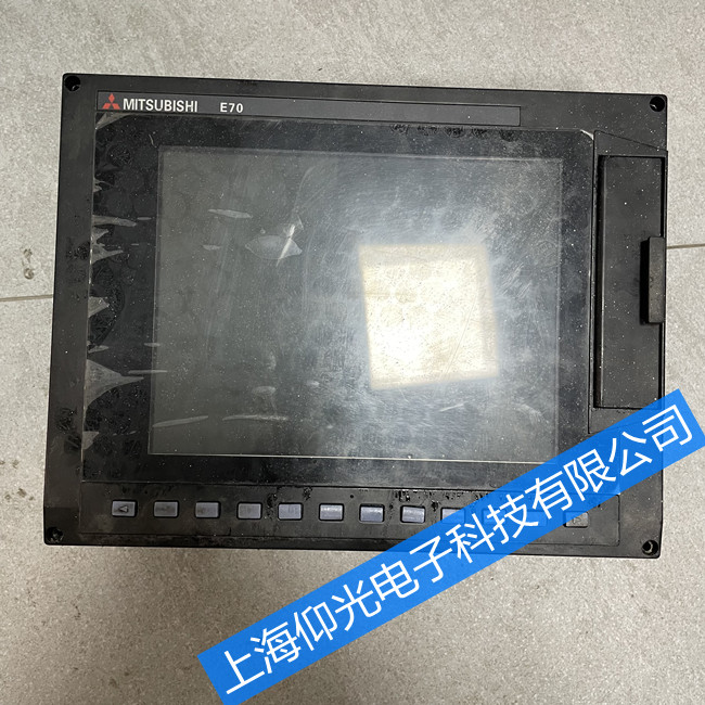三菱數(shù)控系統(tǒng)E70顯示屏維修常見故障