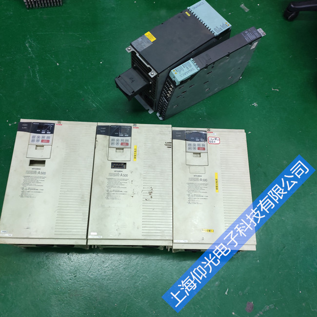 三菱變頻器A540報(bào)警EGF ELF 故障技術(shù)服務(wù)電話