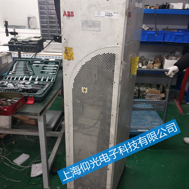 abb變頻器報(bào)警FF83維修ACS800-17-0200-7故障顯示維修