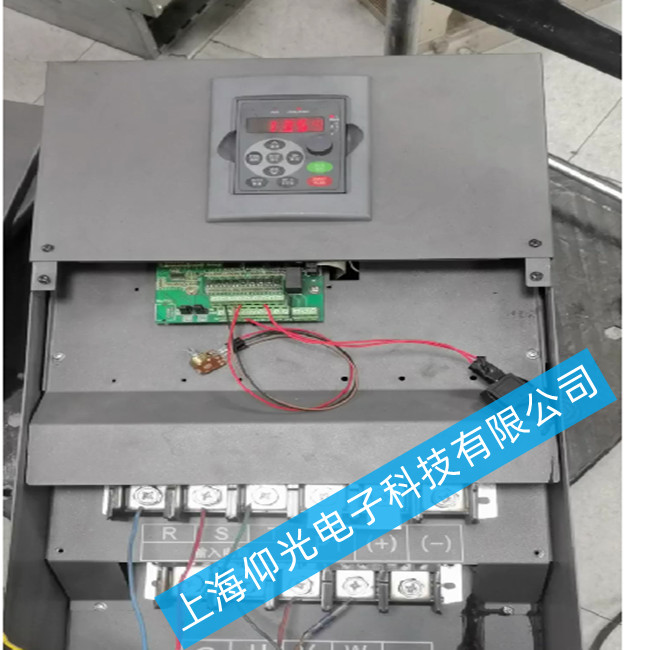 變頻器VFD9000-075-P090-T4出現(xiàn)過載故障該如何維修